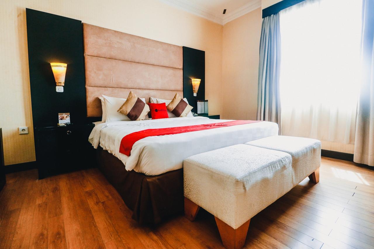 Reddoorz Premium @Jalan Jendral Sudirman Palembang Hotel Exterior photo