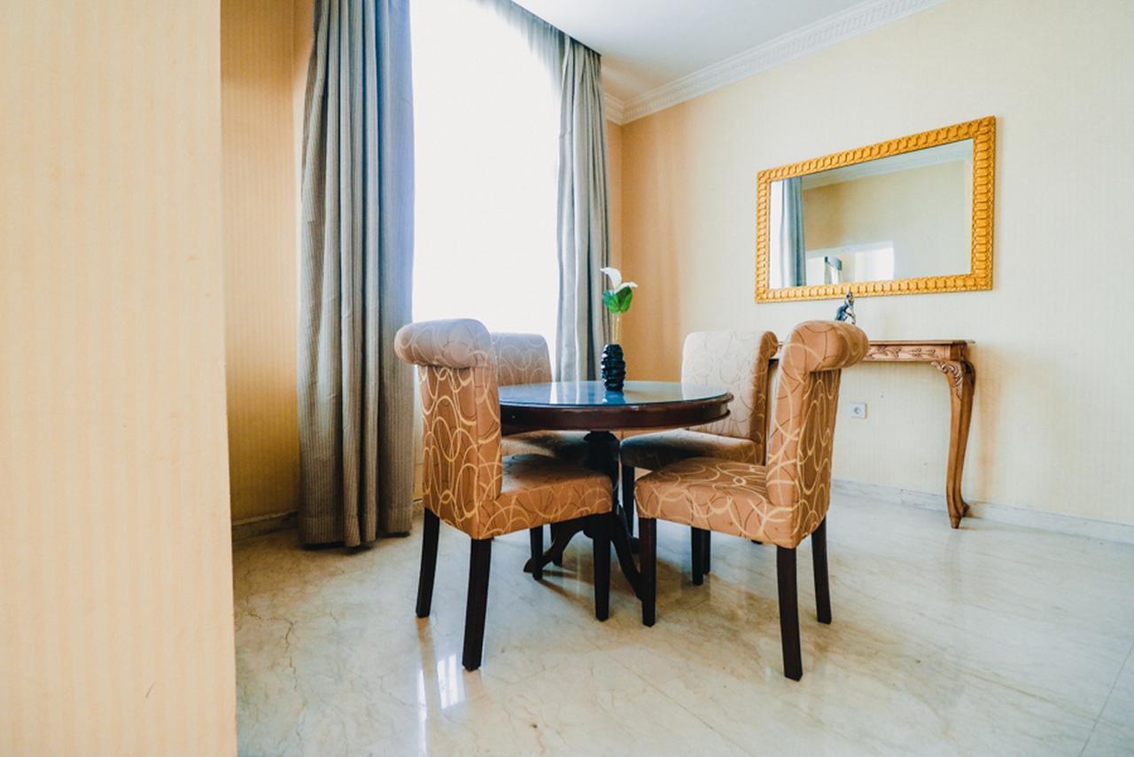Reddoorz Premium @Jalan Jendral Sudirman Palembang Hotel Exterior photo